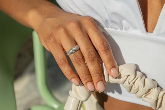  Milk & Rose 반지 밀크 앤 로즈 질감의 초승달 모양 실버 - OTHER BRANDS