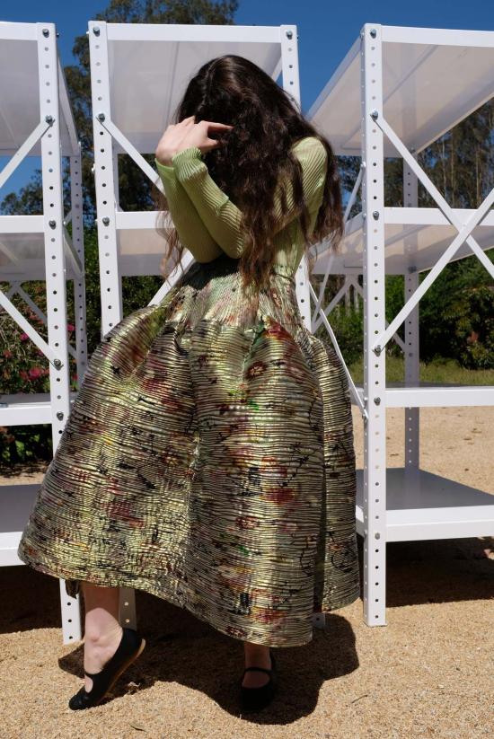  줄리아 호이어 롱 스커트 켄자 스커트 이리데슨트 프랜시스 - JULIA HEUER