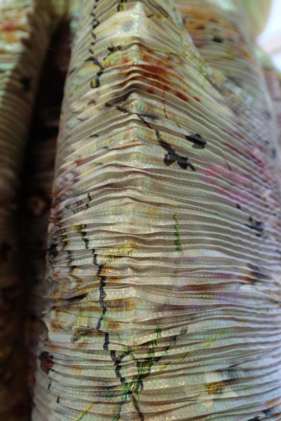  줄리아 호이어 롱 스커트 켄자 스커트 이리데슨트 프랜시스 - JULIA HEUER