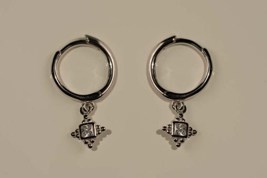  Milk & Rose 이어링 밀크앤로즈 쁘띠 다이아몬드 후프 스털링 실버 귀걸이 - OTHER BRANDS