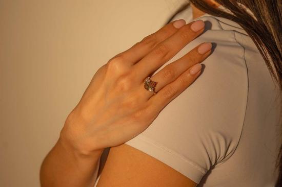  Milk & Rose 반지 밀크 앤 로즈 플룸 센터스톤 링