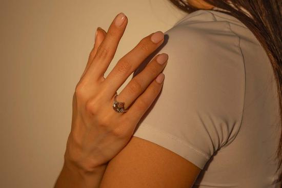  Milk & Rose 반지 밀크 앤 로즈 플룸 센터스톤 링 - OTHER BRANDS