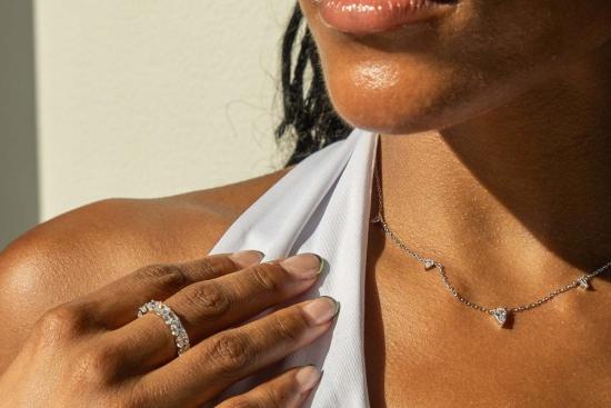  Milk & Rose 목걸이/팬던트 밀크 & 로즈 트라이앵글 젬 목걸이 - OTHER BRANDS