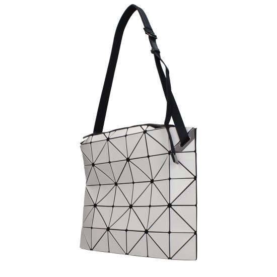 26SS 이세이 미야케 숄더백 BB58AG49111 - ISSEY MIYAKE