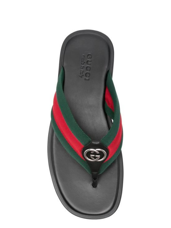 26SS 구찌 인터로킹 G T-스트랩 샌들 838083 HAAL08444 Black - GUCCI