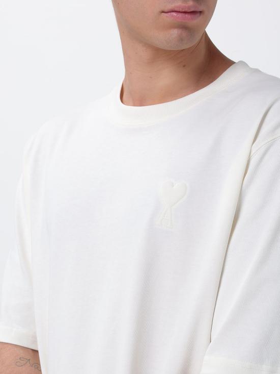 26SS 아미 화이트 코튼 드 하트 엠보스 티셔츠 UTS357726 136 White - AMI