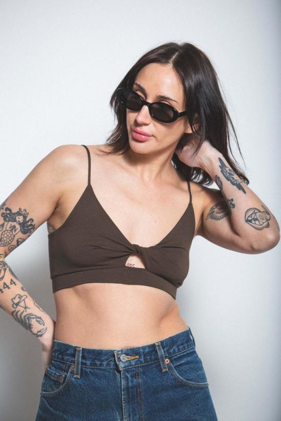  esthe 브라 에스테 트위스트 프론트 컷아웃 렛 운 - OTHER BRANDS