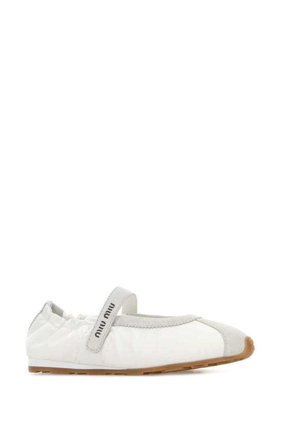 26FW 미우미우 테크니컬 스웨이드 플룸 발레리나 5F370EFD005D7C F0009 White - MIU MIU