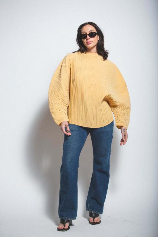  esthe 블라우스 에스테 스컬프티드 플리츠 하이넥 탑 옐로우 - OTHER BRANDS