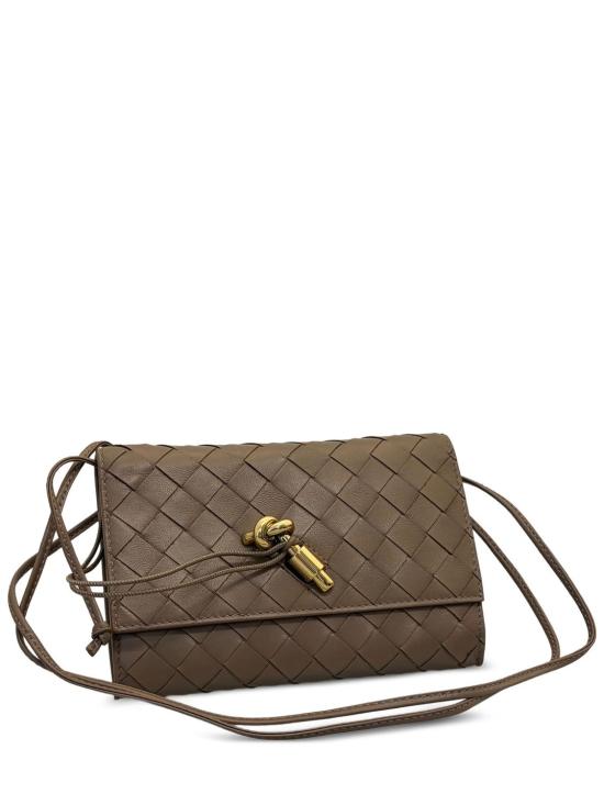 26SS 보테가베네타 안디아모 파우치 온 스트랩 836940VCPP22360 PINECONE