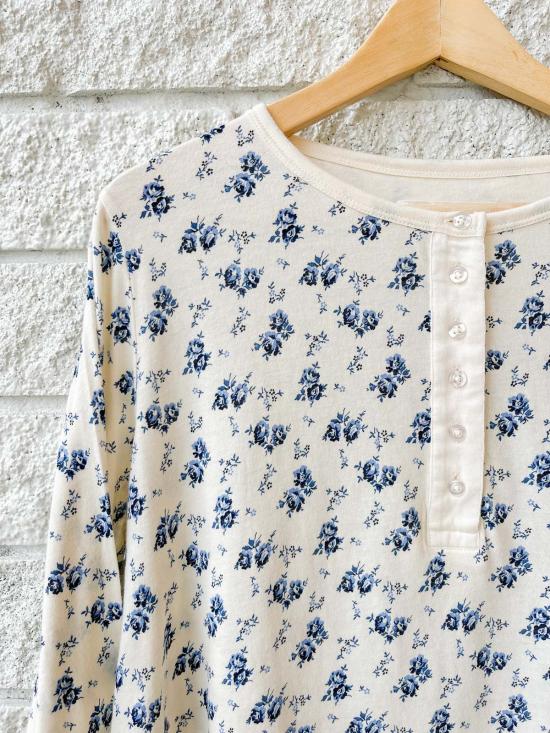  더 그레이트 긴팔 티셔츠 위대한. 크롭 슬립 헨리 인디고 로즈 인드로 - THE GREAT