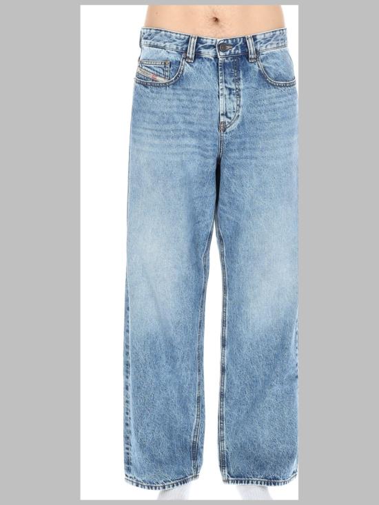 26FW 디젤 2001 D 매크로 릴렉스 핏 데님 팬츠 A11598 09I2901 DENIM