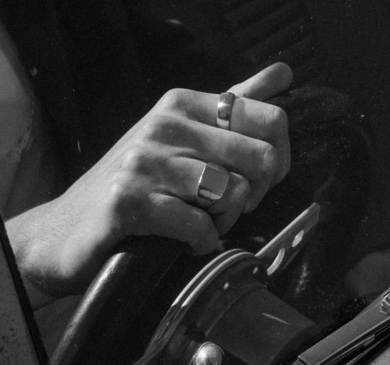  수 더 보이 반지 두꺼운 밴드 링 - SUE THE BOY