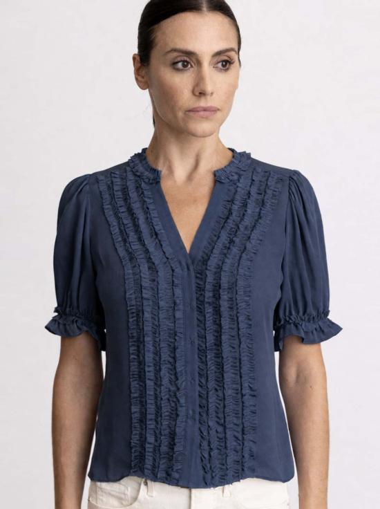  고 실크 블라우스 실크 소재로 만든 러플 탑을 준비하세요