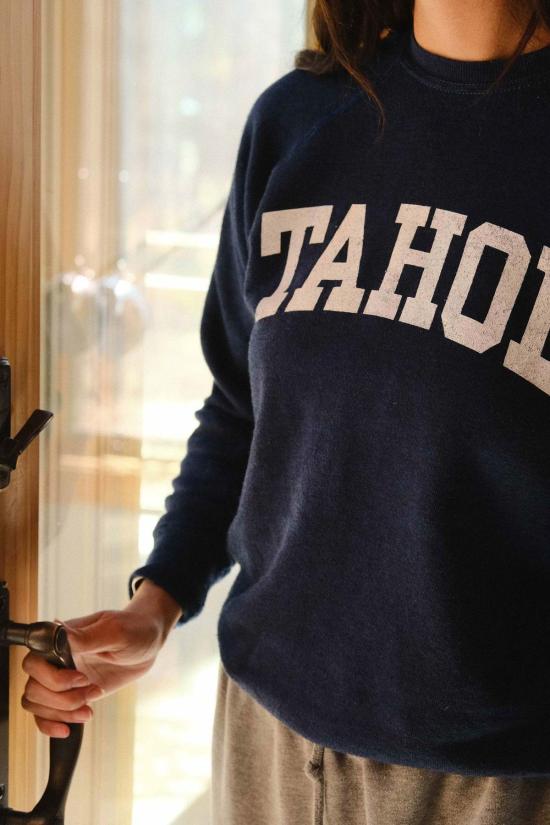  베스트 리가즈 긴팔 티셔츠 업사이클링 데스티네이션 굿즈 업사이클링 스웨트셔츠 네이비 드림 - BEST REGARDS