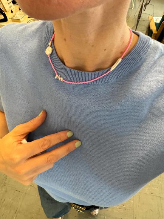  Millhouse Collection 목걸이/팬던트 밀하우스 컬렉션 아마 목걸이 브라이트 핑크 트랜스 - OTHER BRANDS