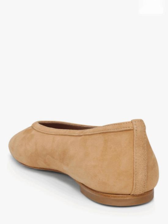  Casa Isota 플랫 슈즈 카사 이소타 다프네 스웨이드 플랫 카멜로 - OTHER BRANDS