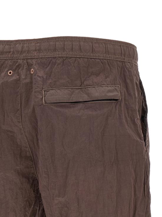 26SS 스톤 아일랜드 포켓 나일론 메탈 에코닐 에코닐 레귤러 핏 미드 렝스 스윔 쇼츠 L1S15B100004S0043V008F Purple - STONE ISLAND