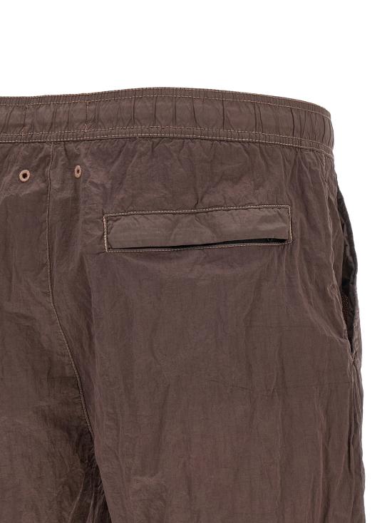 26SS 스톤 아일랜드 포켓 나일론 메탈 에코닐 에코닐 레귤러 핏 미드 렝스 스윔 쇼츠 L1S15B100004S0043V008F - STONE ISLAND