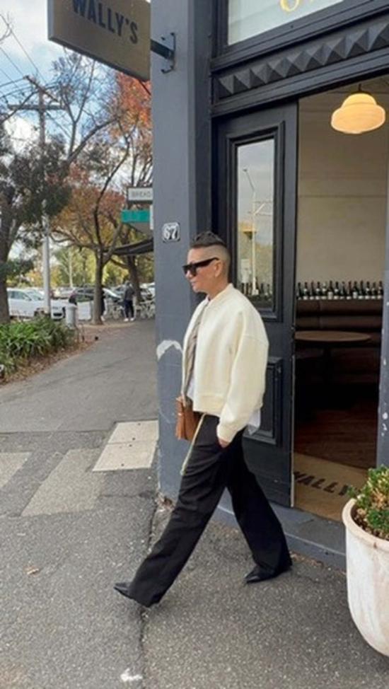  린제이 니콜라스 뉴욕 봄버 자켓 린지 니콜라스 뉴욕 스토우 봄버 재킷 - LINDSAY NICHOLAS NEW YORK