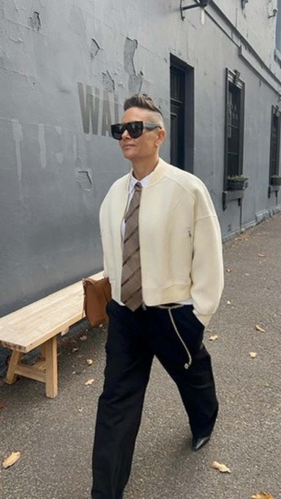  린제이 니콜라스 뉴욕 봄버 자켓 린지 니콜라스 뉴욕 스토우 봄버 재킷