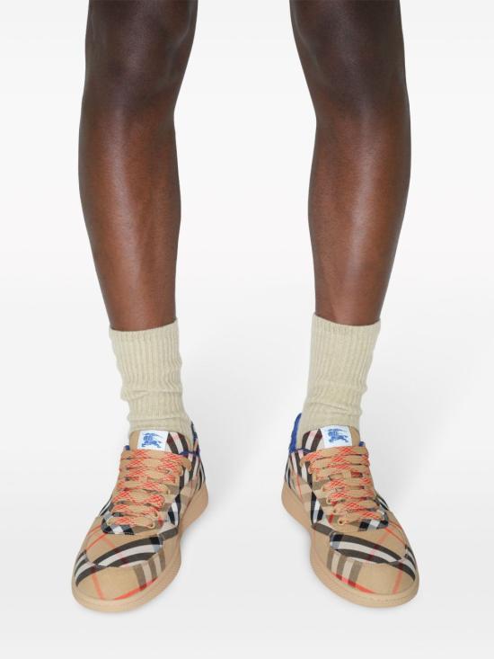 26SS 버버리 체크 테라스 스니커즈 8095276 B9368 Sand ip check - BURBERRY