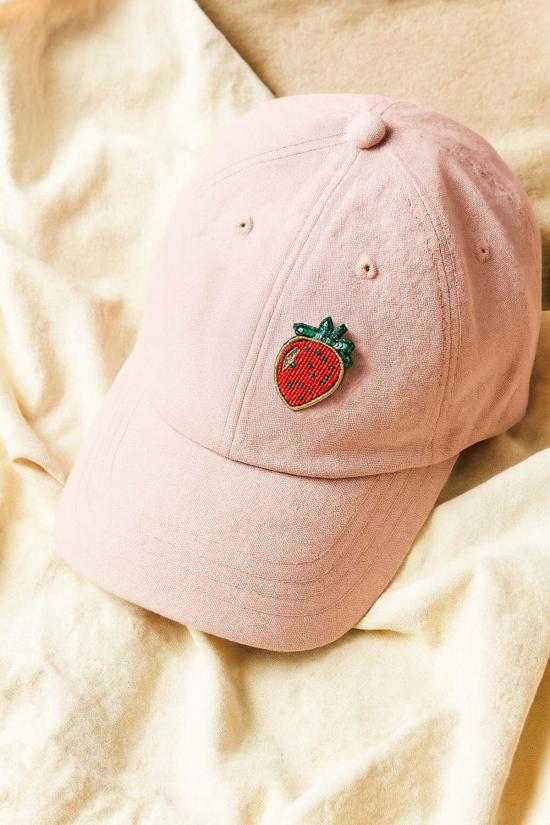  마트르 부미 브로치 발라 마니 비즈 장식 딸기  핀 (수제) - MATR BOOMIE