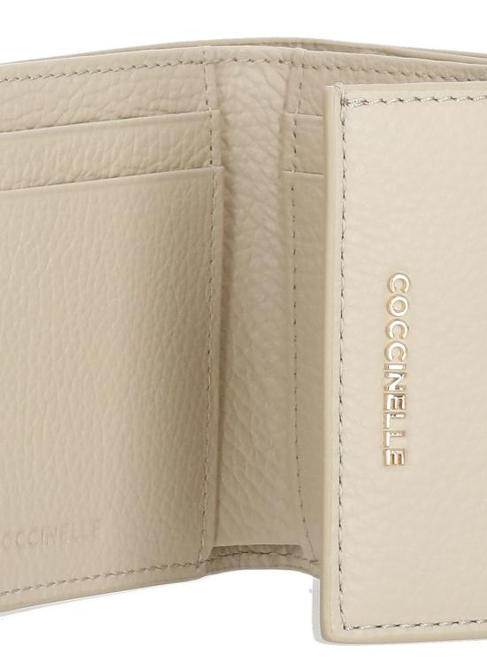 26SS 코치넬리 지갑 E2MW511B801 METALLIC SOFTN64 Beige - COCCINELLE