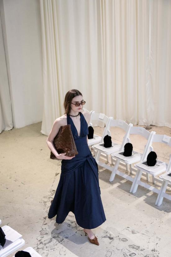  니아 롱 원피스 홀터 카디즈 드레스 - NIA