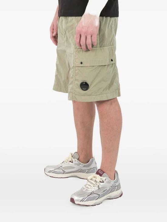 26SS 씨피 컴퍼니 숏팬츠 20CMBE031A005904G610 Grey - C.P. COMPANY