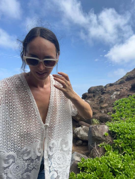  핀 앤 레이 블라우스 핀앤레이 레이스 버튼 앞여밈 탑 - FIN AND RAY