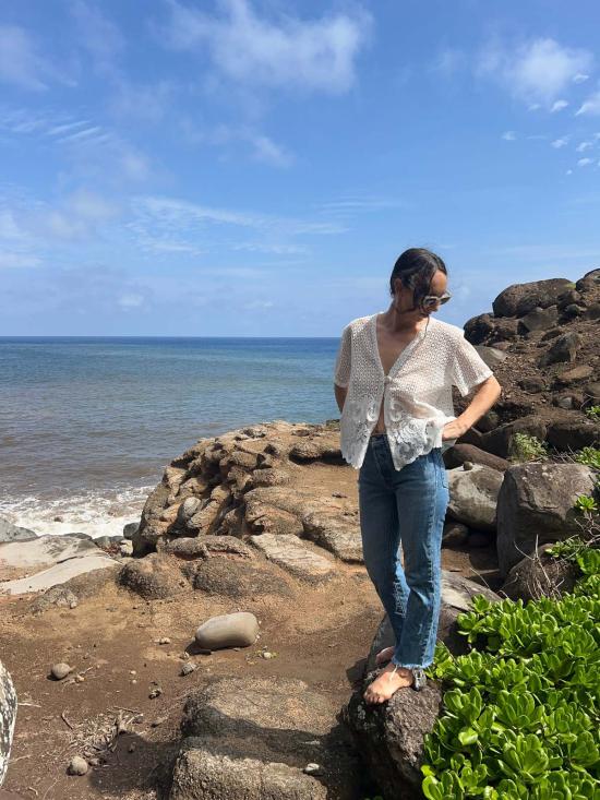  핀 앤 레이 블라우스 핀앤레이 레이스 버튼 앞여밈 탑 - FIN AND RAY