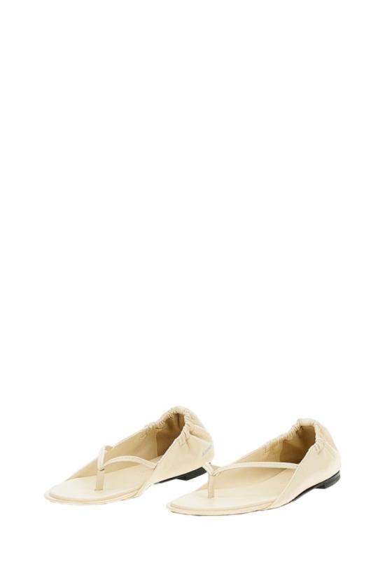 26SS 자크뮈스 힐/펌프스 FOW00203AC27L26115 White - JACQUEMUS