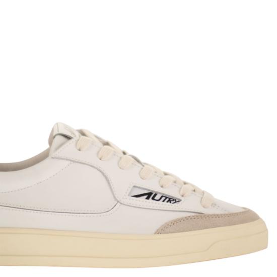 26SS 오트리 스니커즈 SCLW WHITE - AUTRY