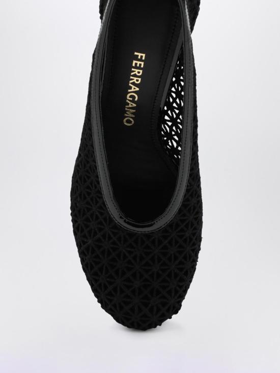 26SS 살바토레 페라가모 힐/펌프스 7902151 NR Black - SALVATORE FERRAGAMO