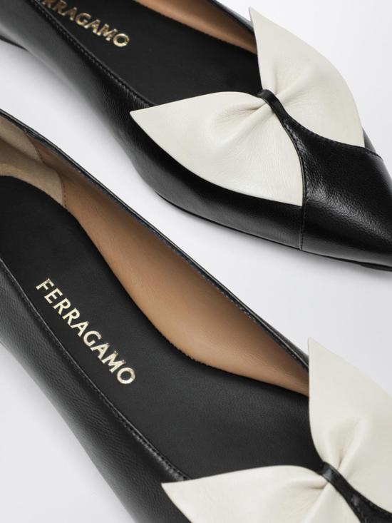 26SS 살바토레 페라가모 플랫 슈즈 7933881 NM Black - SALVATORE FERRAGAMO