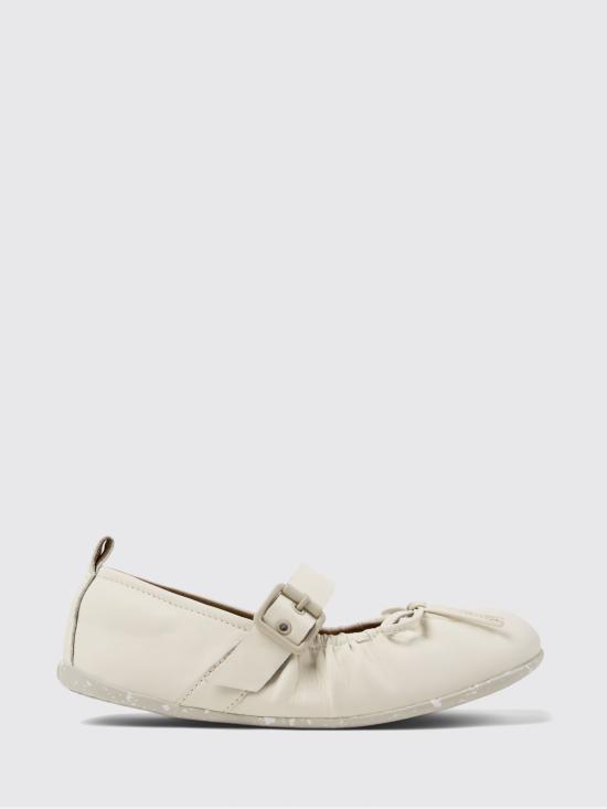 26SS 캠퍼 플랫 슈즈 K201927 002 WABI 0 White