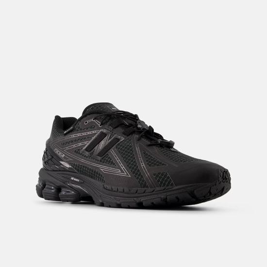 26SS 뉴발란스 1906R 스니커즈 U190631U BLK GRN BLK ALKALINE GRN - NEW BALANCE