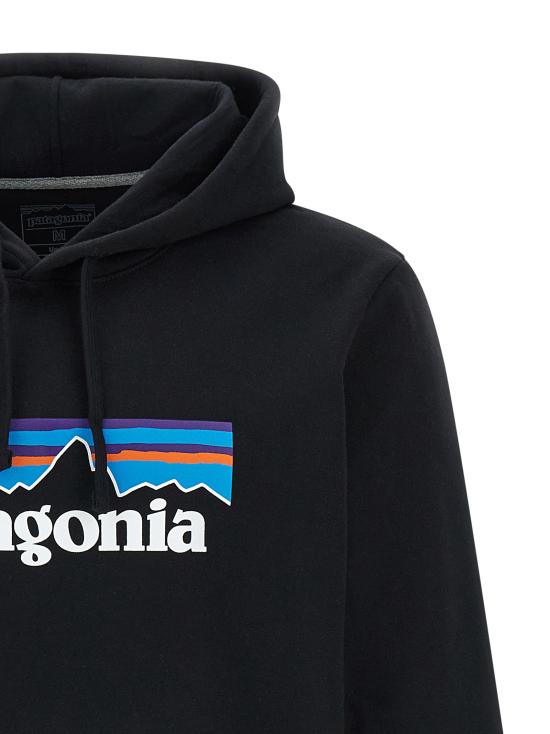 26SS 파타고니아 P-6 로고 업라이절 후드 티셔츠 39622BLK Black - PATAGONIA