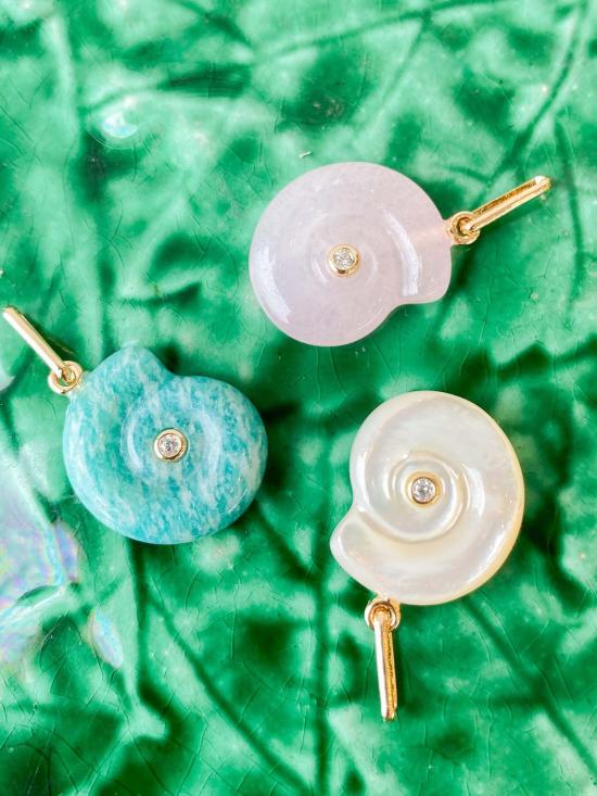  탯치 목걸이/팬던트 짚으로 만든 노틸러스 아마조나이트 참 - THATCH