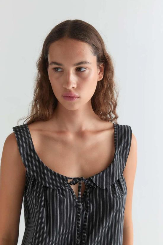  데이지 스튜디오 숏 원피스 Deiji Studios 모노 스트라이프 라운드 칼라 드레스 - DEIJI STUDIO