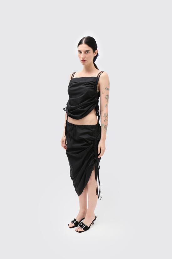  베이스레인지 미디 스커트 픽토리얼 스트랩  블랙 - BASERANGE