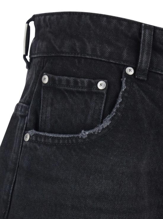  리프레젠트 데님 숏팬츠 뒷면에 R 로고가 프린트된 블랙 컬러의 레프레젠트 데님 버뮤다 쇼츠 - REPRESENT