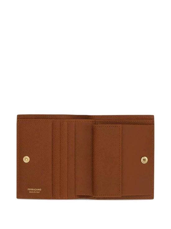 25FW 살바토레 페라가모 간치니 컴팩트 지갑 22D7800789857 Beige - SALVATORE FERRAGAMO