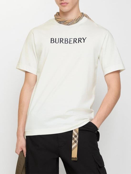 26SS 버버리 로고 코튼 티셔츠 8122389B7078 White - BURBERRY