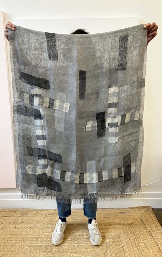  익스퀴짓 제이 머플러/스카프 정교한 J 핸드페인팅 린넨 스카프