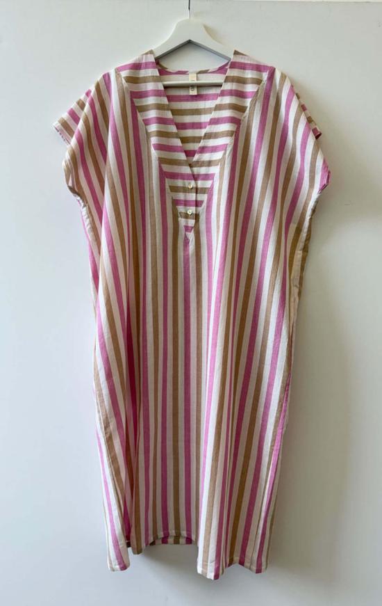  투 원피스 브이 빕 컬럼 드레스