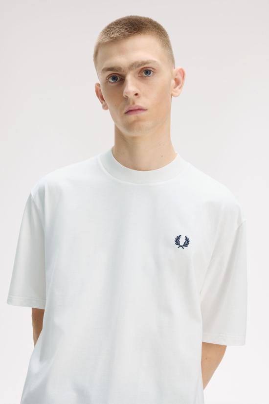 26SS 프레드페리 반팔 티셔츠 M2475 129 Snow white - FRED PERRY