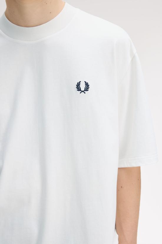 26SS 프레드페리 반팔 티셔츠 M2475 129 Snow white - FRED PERRY