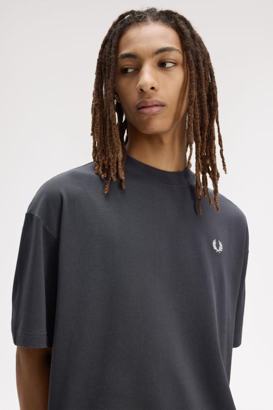 26SS 프레드페리 반팔 티셔츠 M2474 297 Anchor grey - FRED PERRY